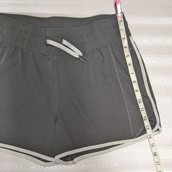 Reebok Athletic Shorts Women XXL Elastic Waist Zip Pocket Running Gray XX-Large - Picture 6 of 9